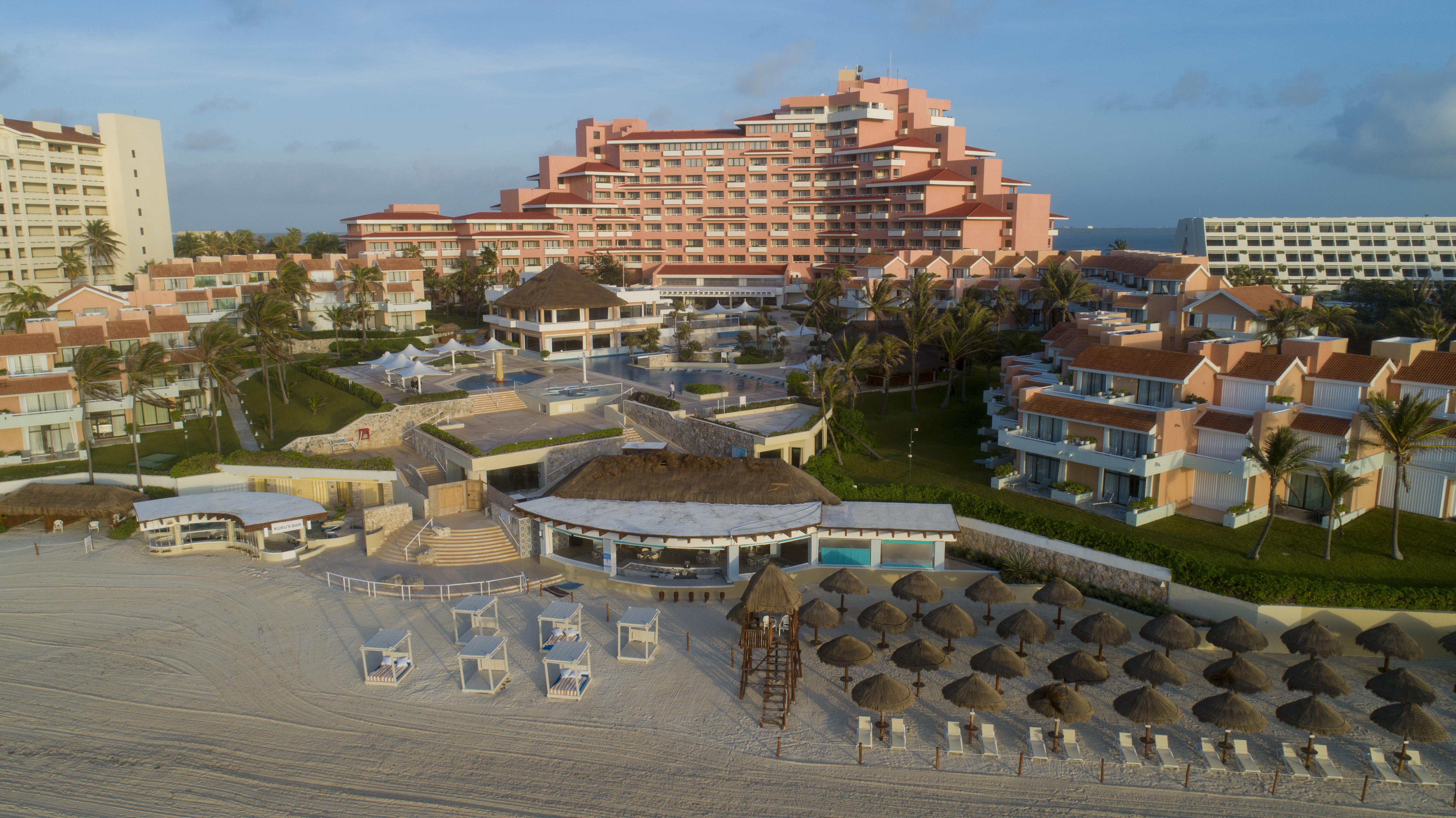 Wyndham Grand Cancun All Inclusive Resort & Villas Exterior photo